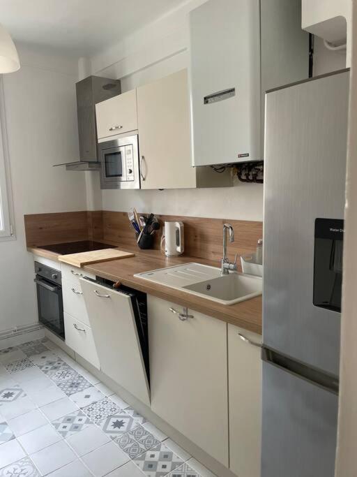 Appartement 3 Chambres Lumineux Caen Hyper Centre المظهر الخارجي الصورة